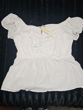 White Puff Sleeve Women's Top